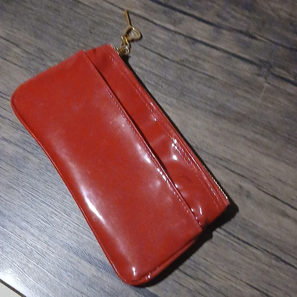 Victoria Secret Red Patent Leather/Pleather Wallet Pink Interior Sweet! - Picture 3 of 5